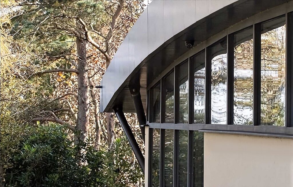 curved aluminium windows