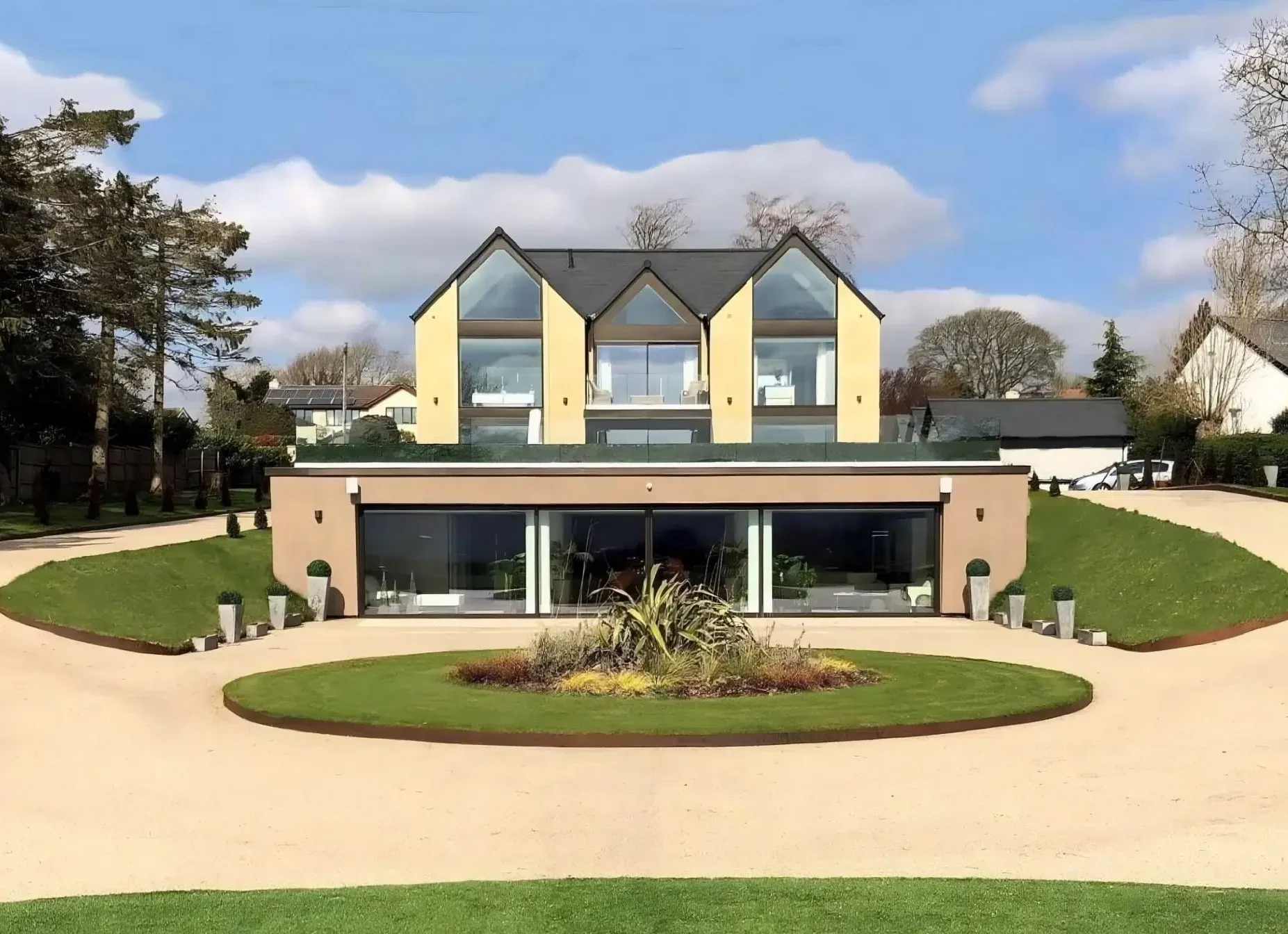 Contemporary aluminium windows