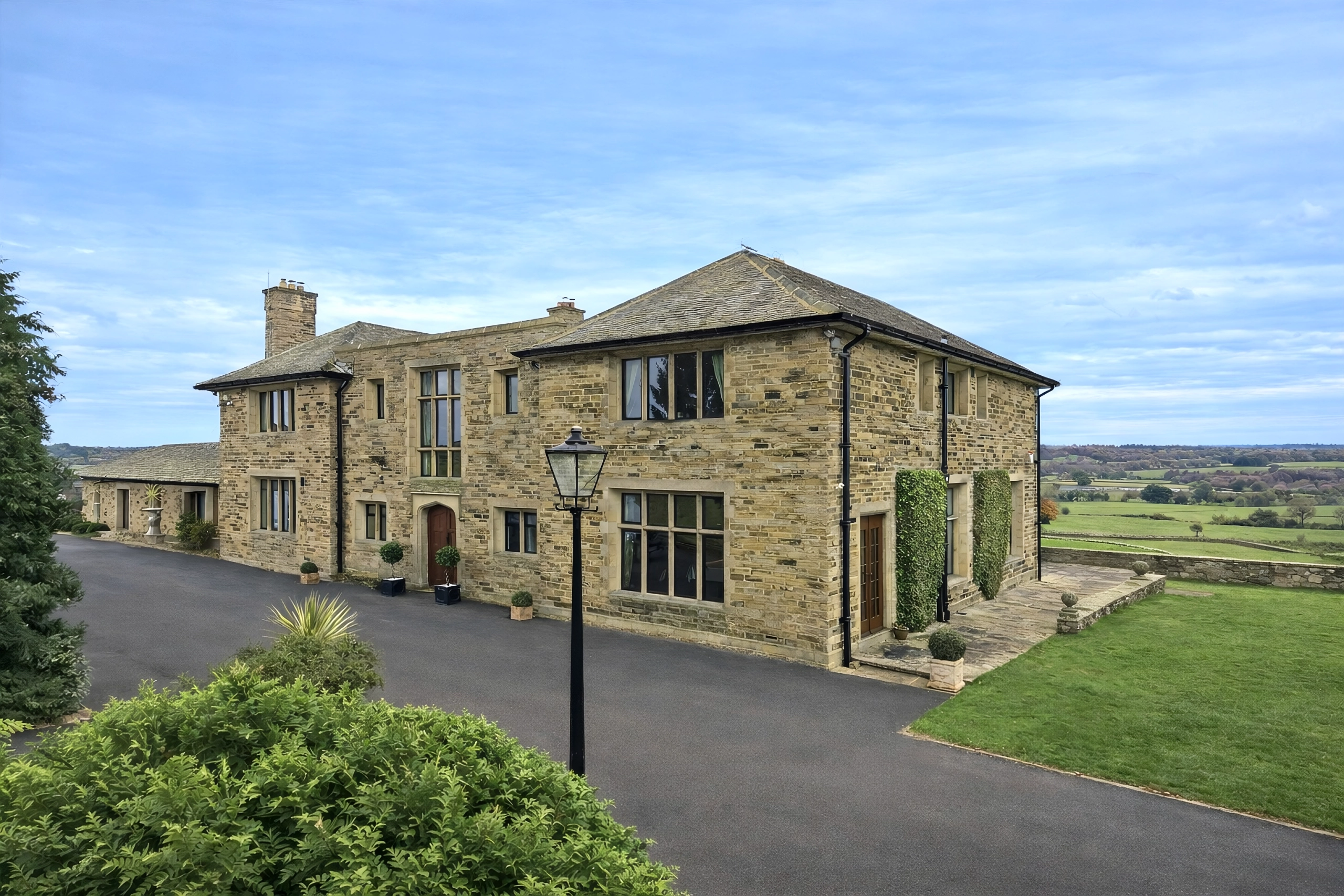 Alitherm Heritage Windows in spectaculer stone manor house, Harrogate